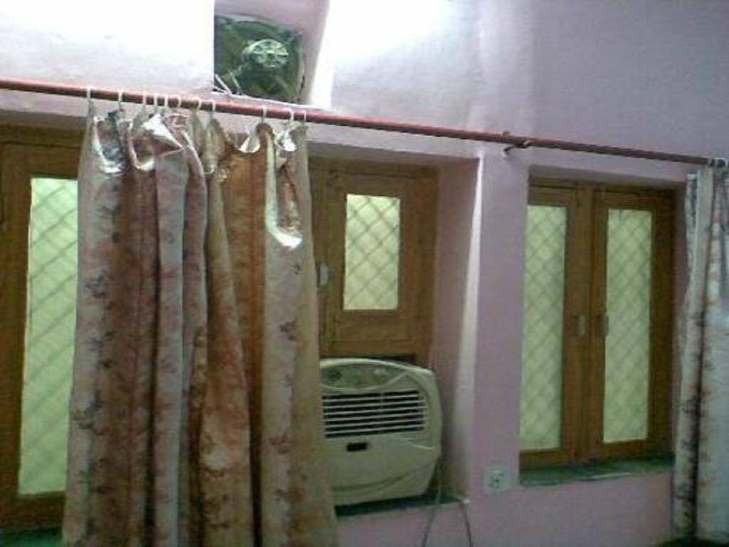 Hotel Marwari Niwas Haridwar Exterior photo